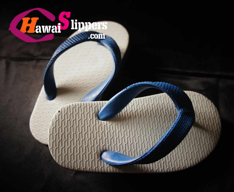 naturalizer wide width sandals