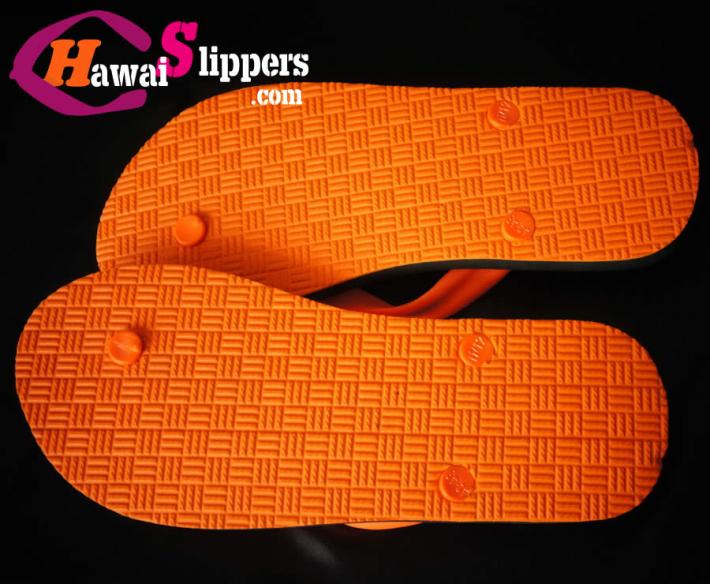 Three Horse Printed Slippers Block Style Sole